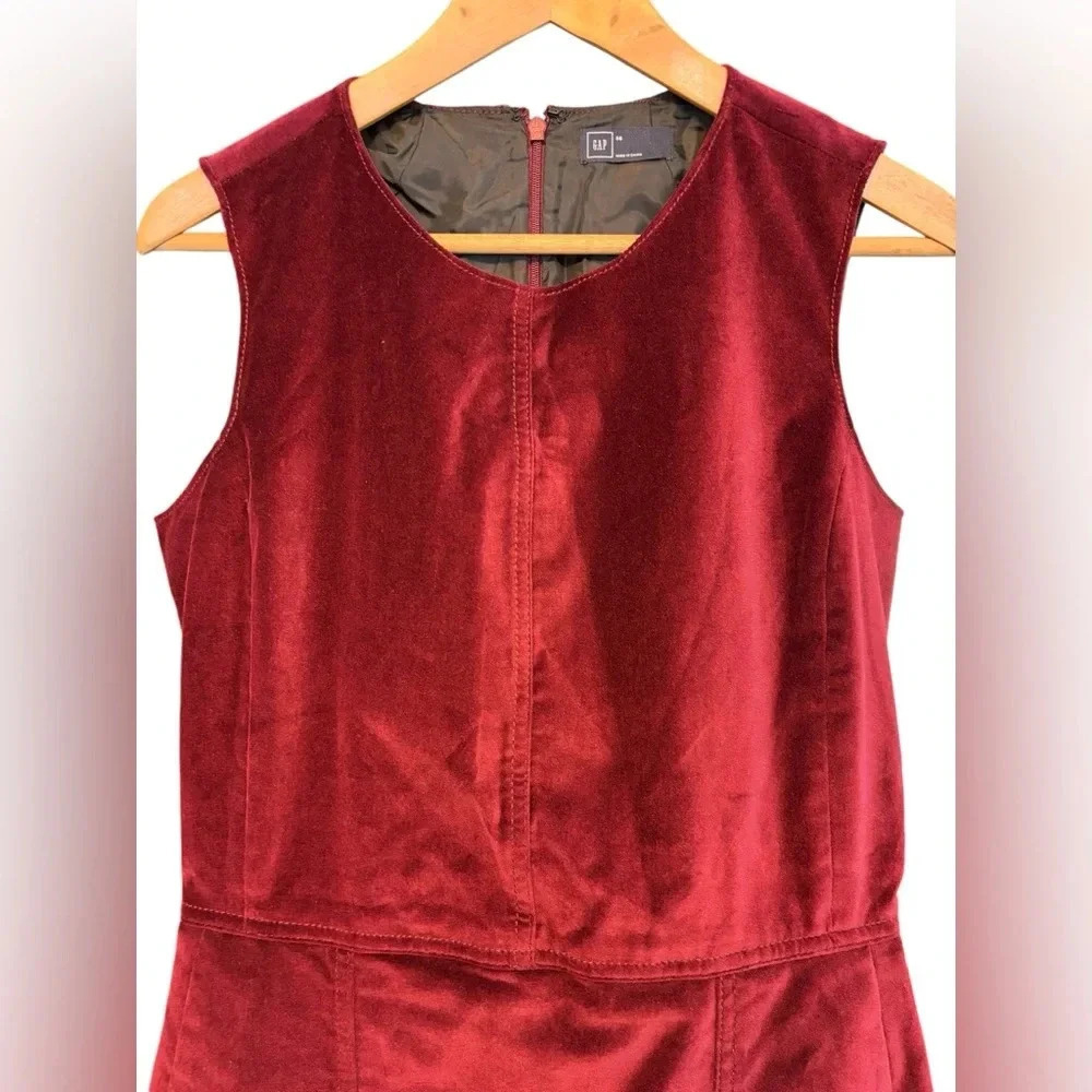 GAP Women's Velvet Red Sleeveless Crew Neck Short Dress with Pockets 6 - Picture 5 of 7